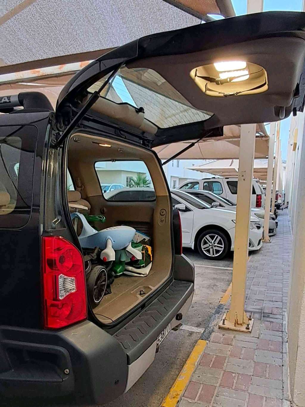 Vehicle photo 8