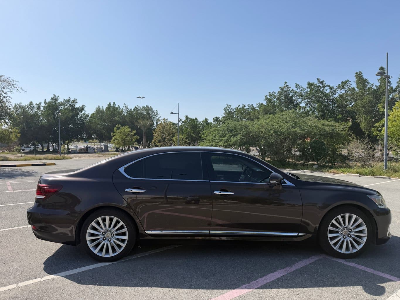 Vehicle photo 5