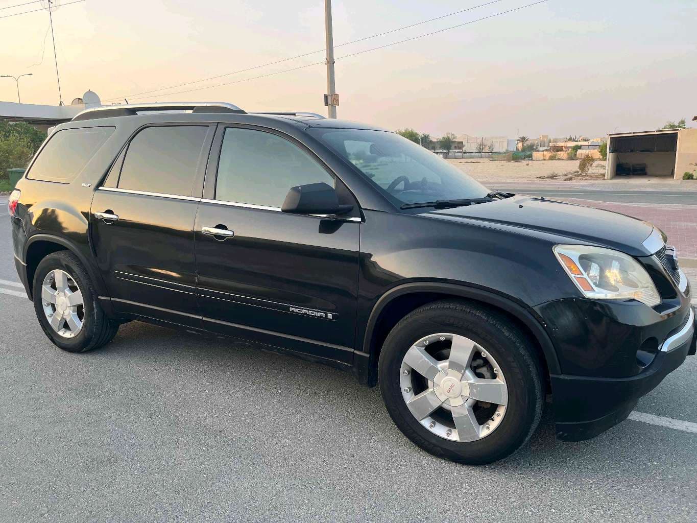 Vehicle photo 6