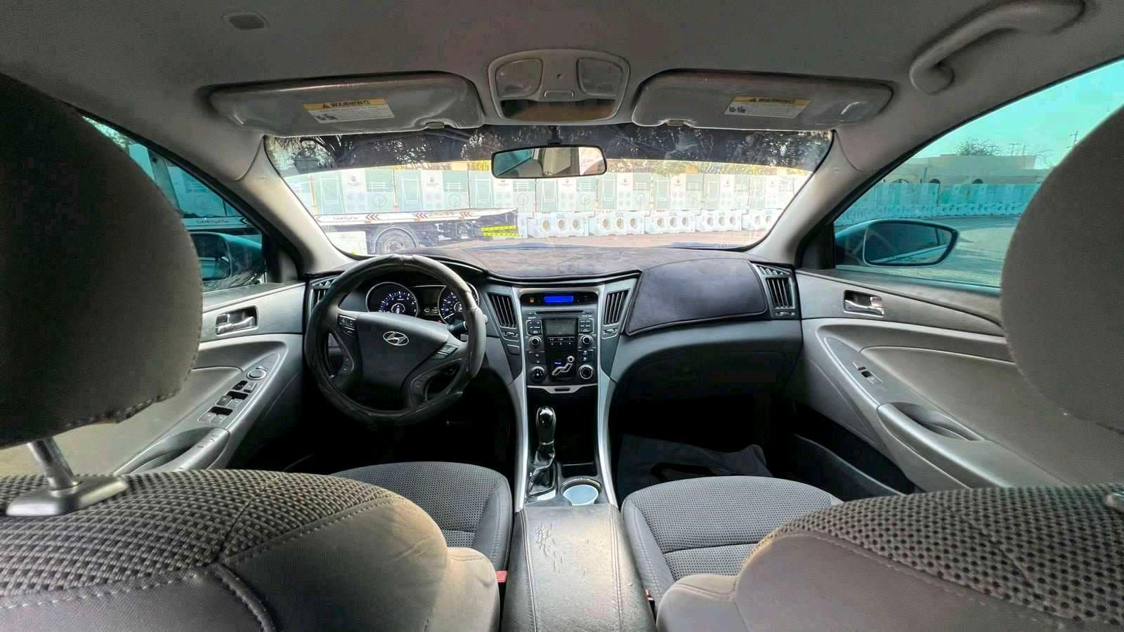 Hyundai Sonata photo 5