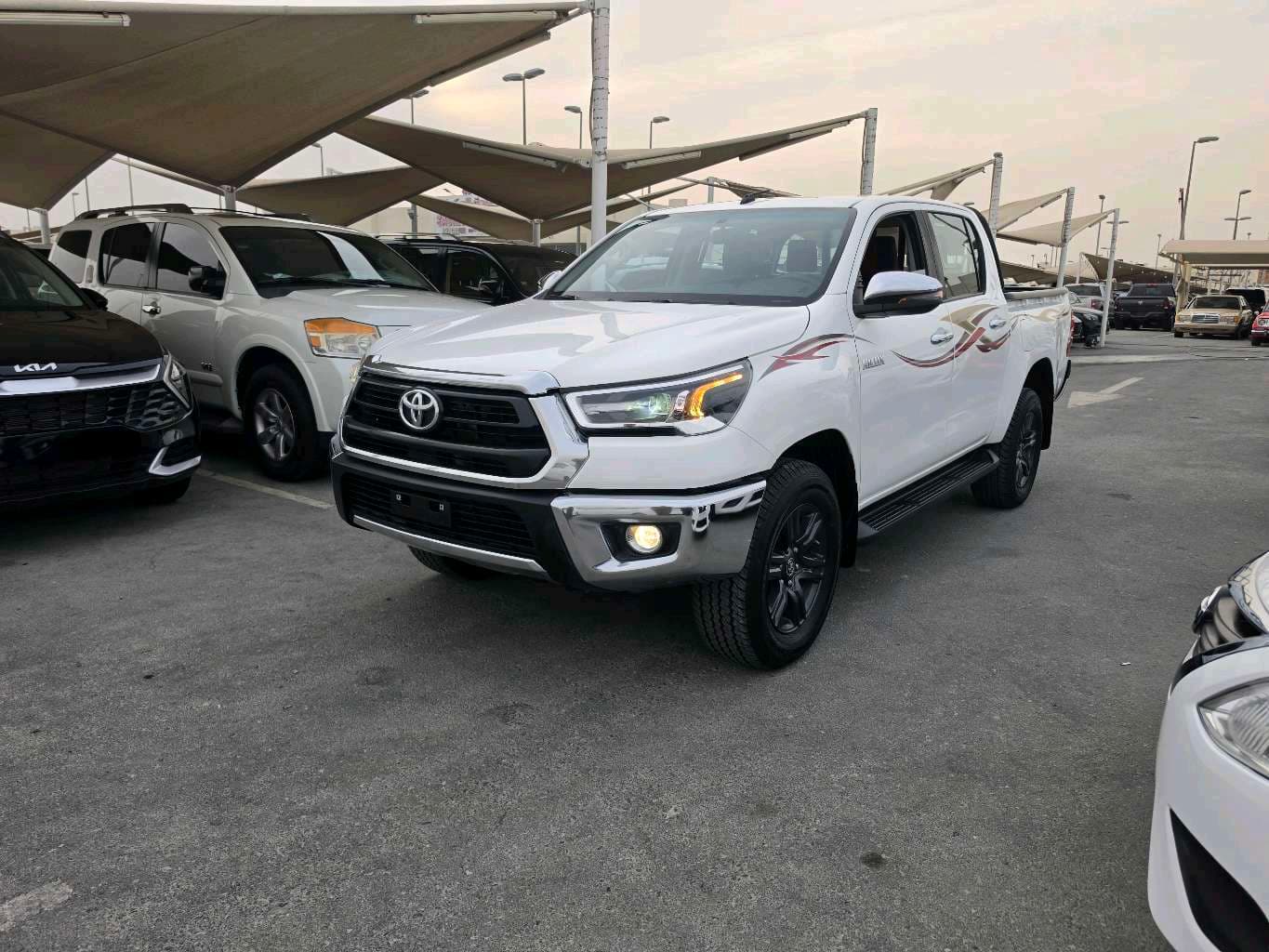 Toyota HiLux photo 1