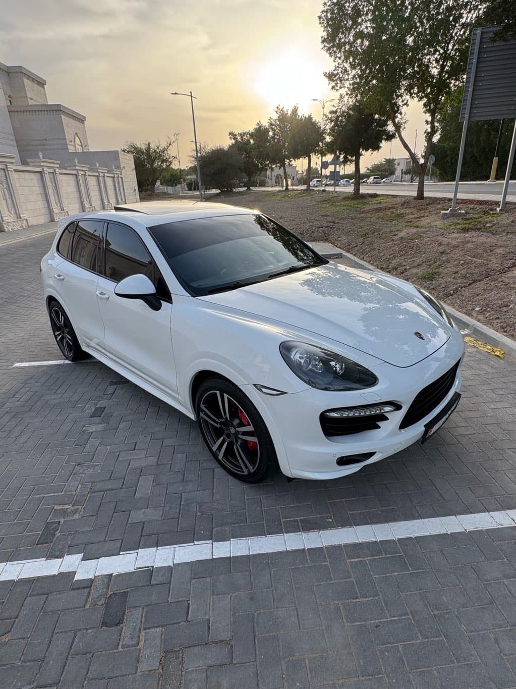 Porsche Cayenne photo 4