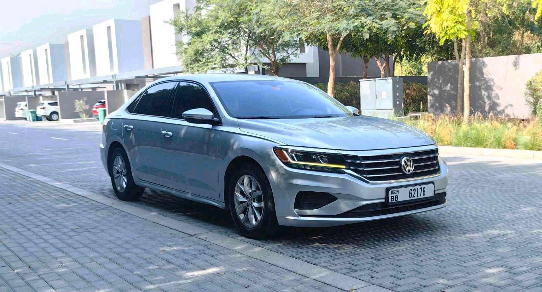 Volkswagen CC photo 2