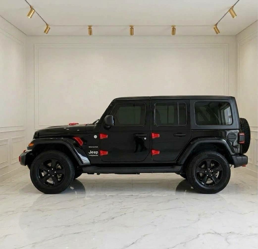Jeep Wrangler photo 6