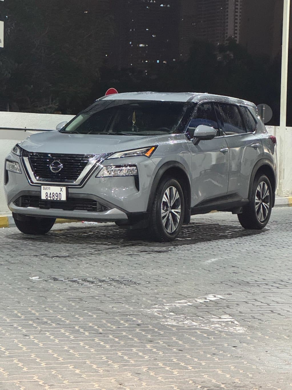 Nissan Rogue photo 1