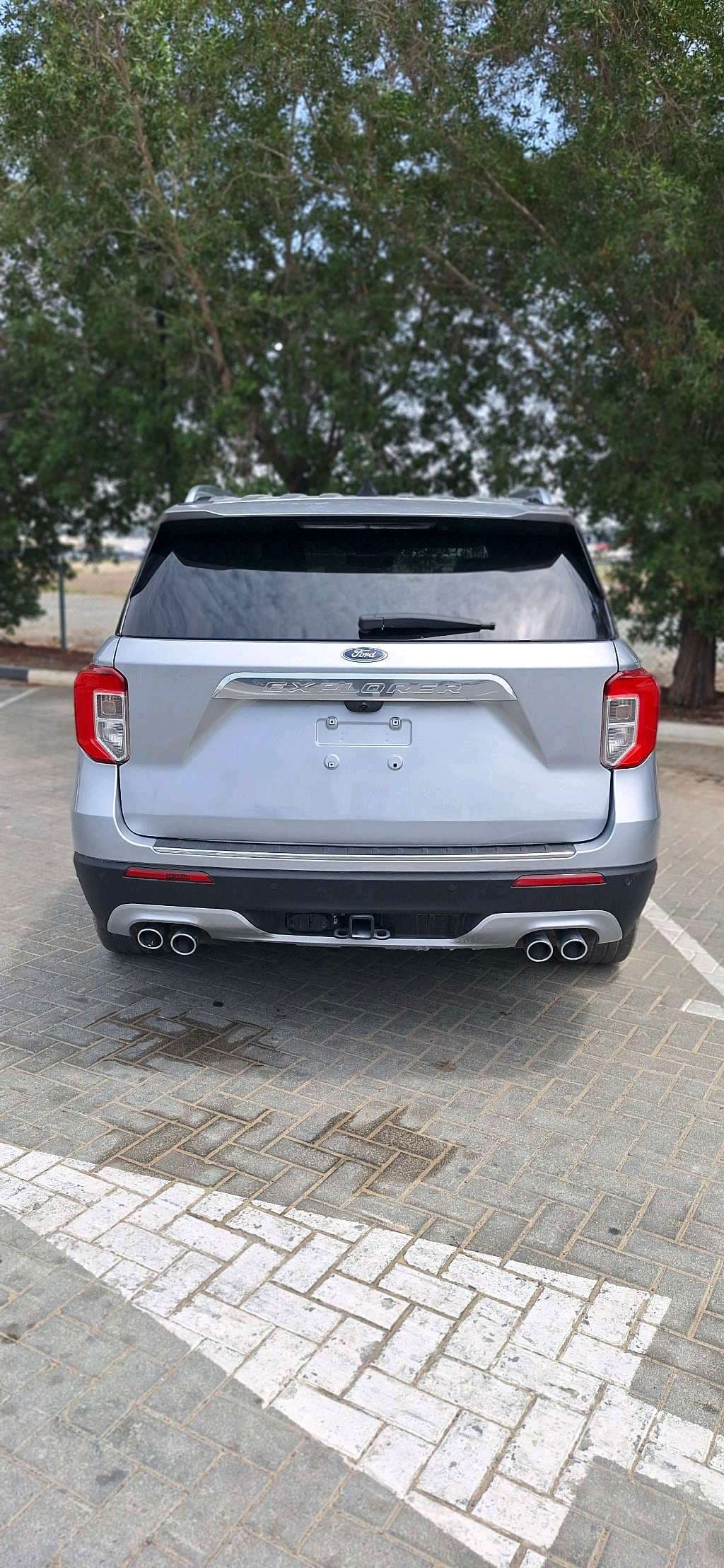Ford Explorer photo 6