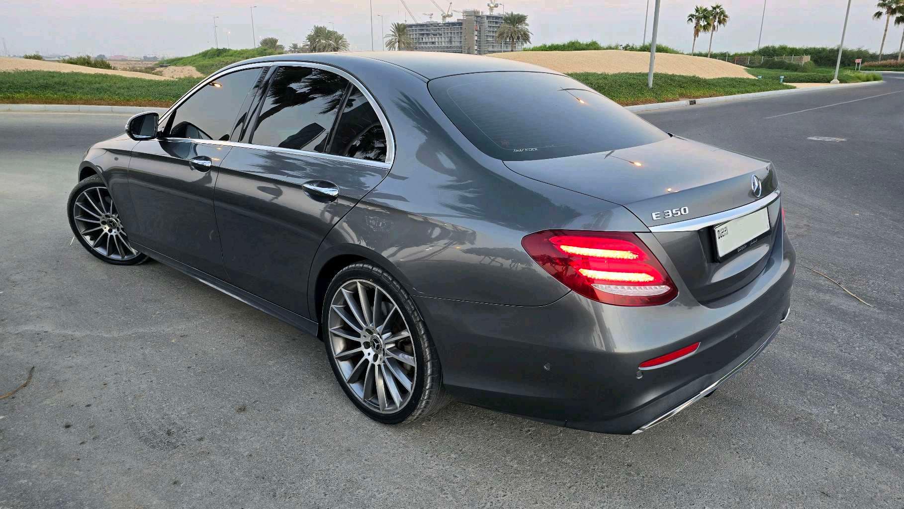 Mercedes-Benz E350 photo 8
