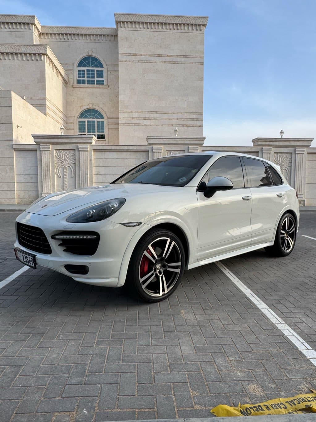 Porsche Cayenne photo 1