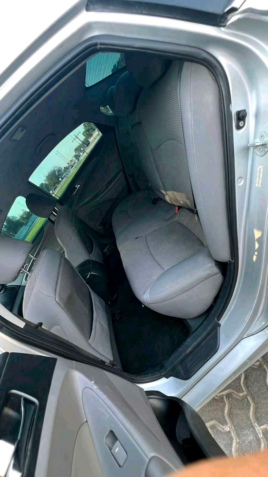 Hyundai Sonata photo 8