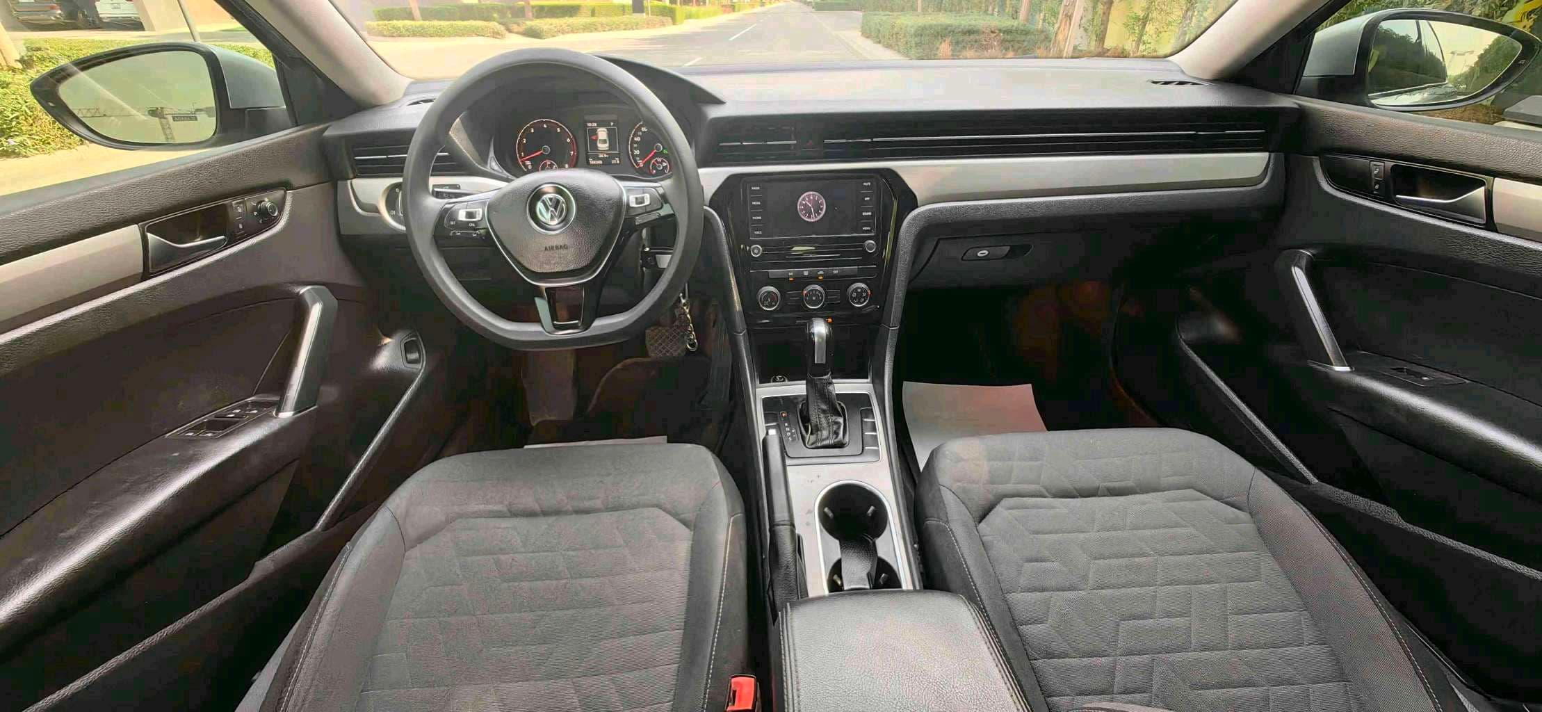 Volkswagen CC photo 11
