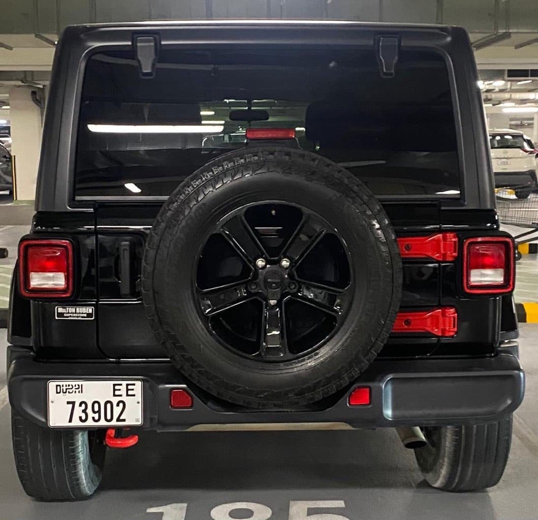 Jeep Wrangler photo 9