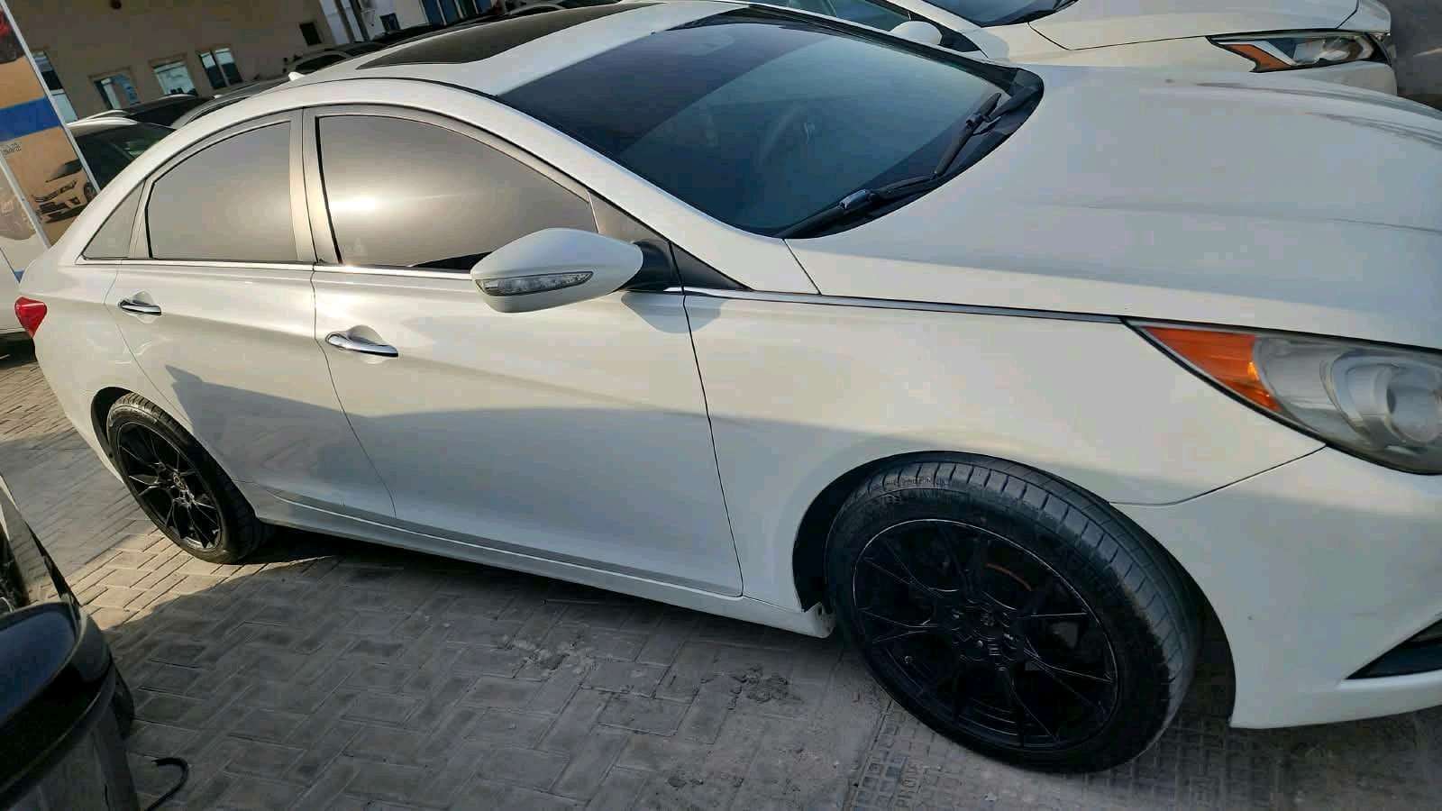 Hyundai Sonata photo 5