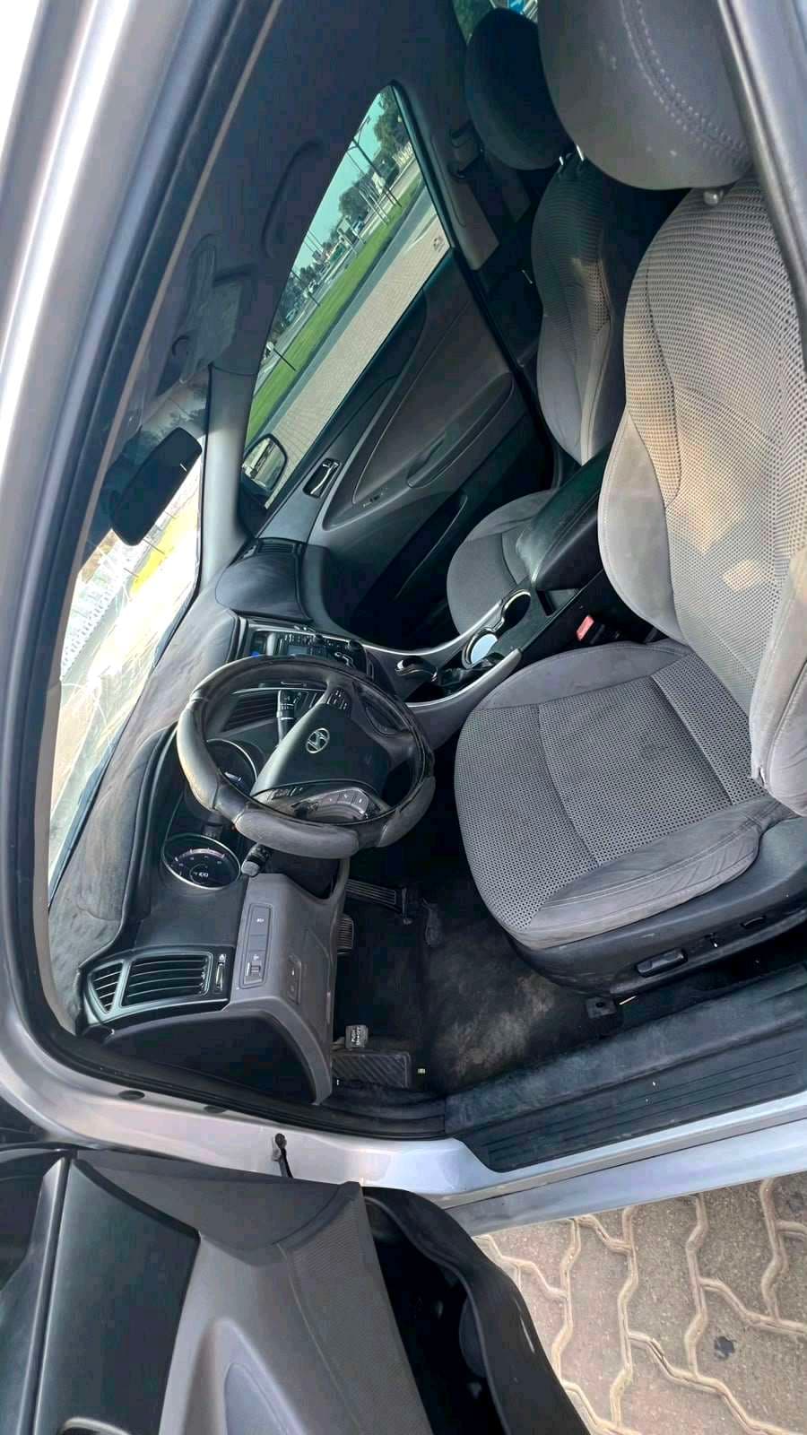 Hyundai Sonata photo 6