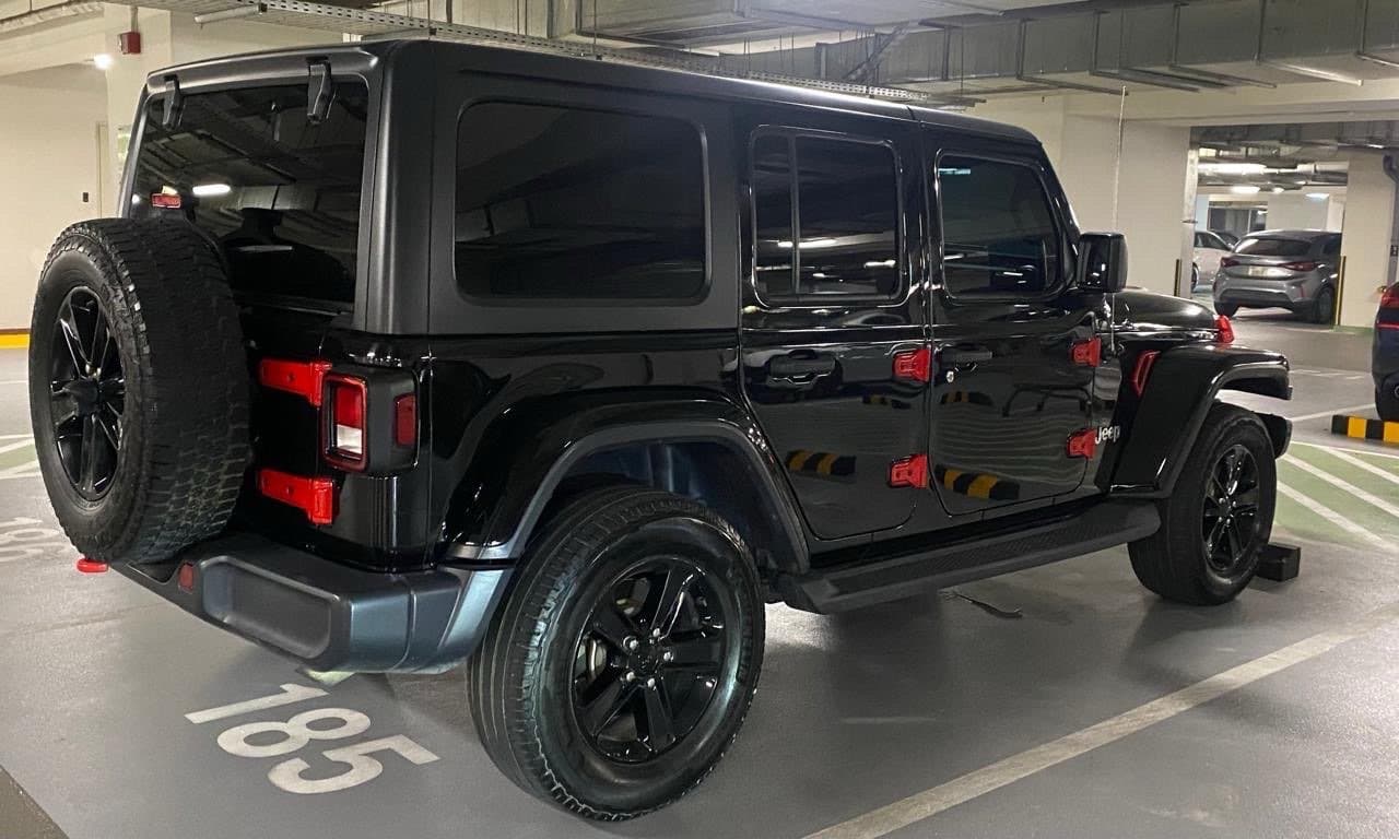 Jeep Wrangler photo 11