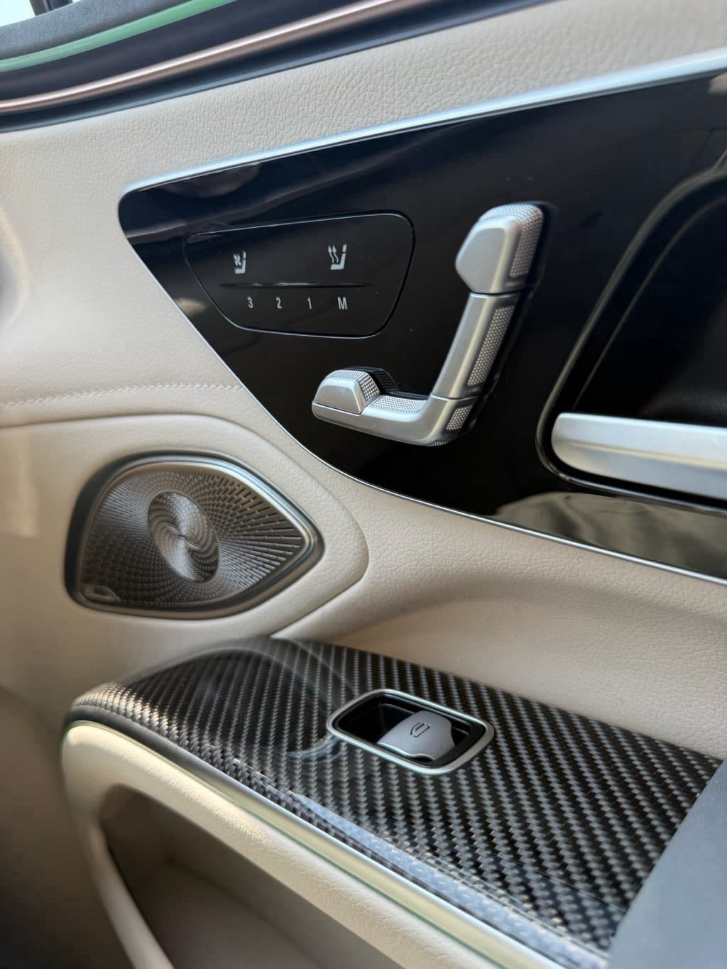 Mercedes-Benz EQS photo 11
