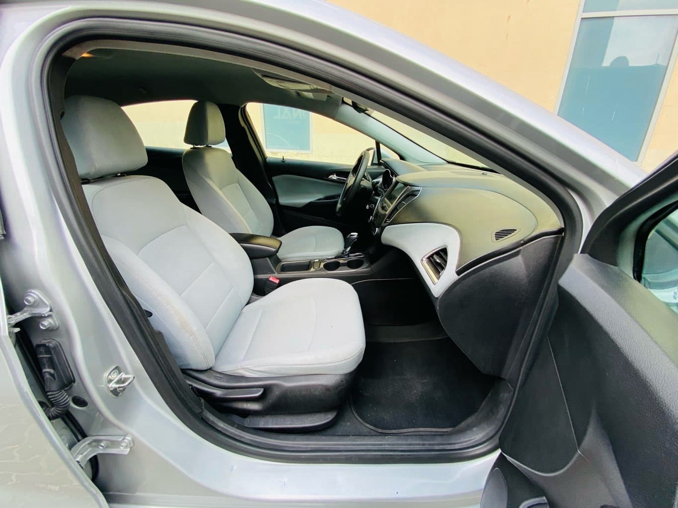 Chevrolet Cruze photo 4