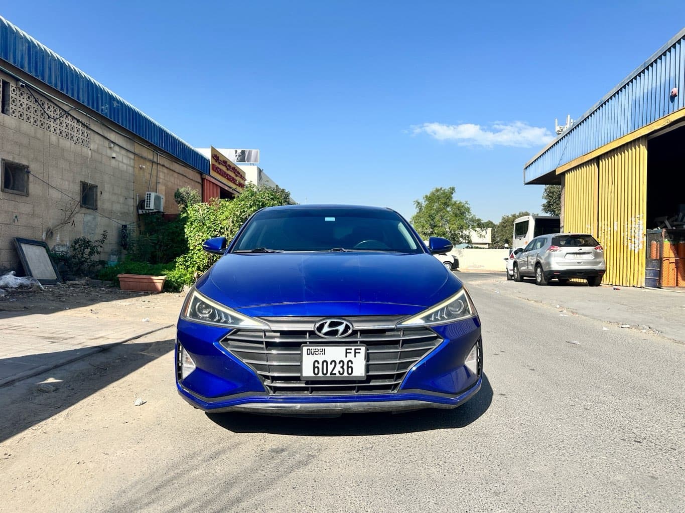 Hyundai Elantra photo 2
