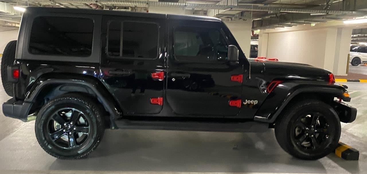 Jeep Wrangler photo 2