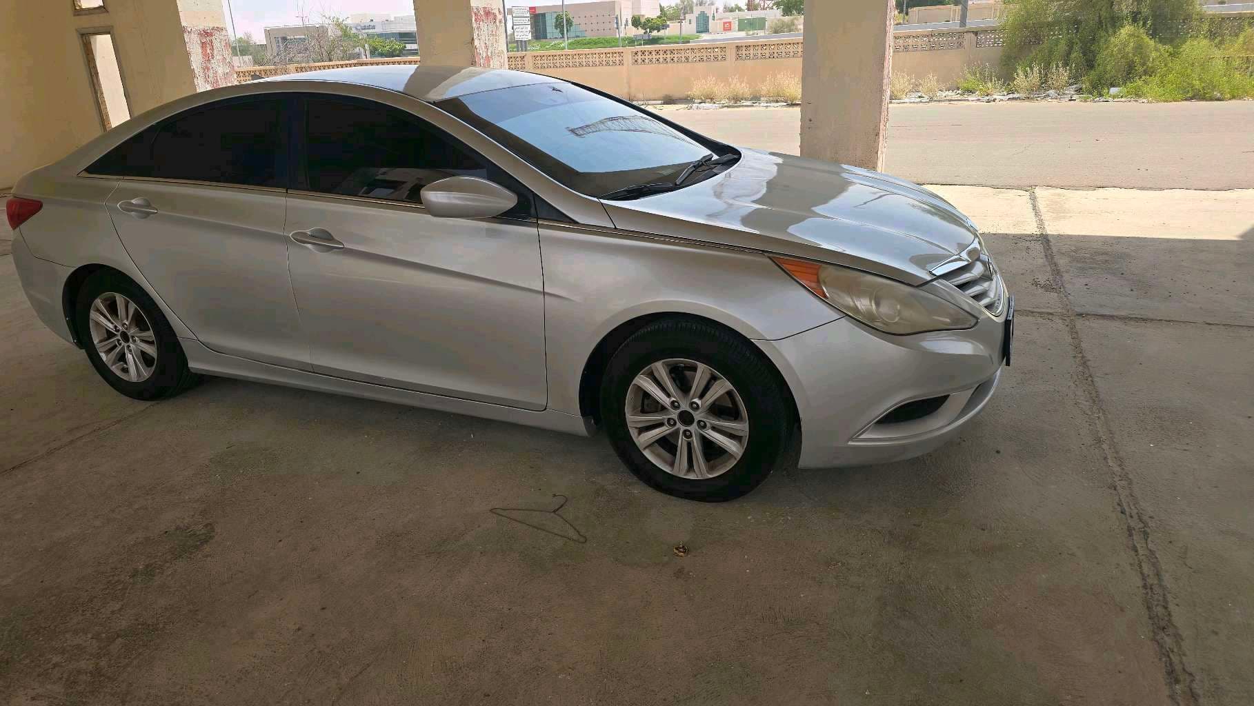 Hyundai Sonata photo 1