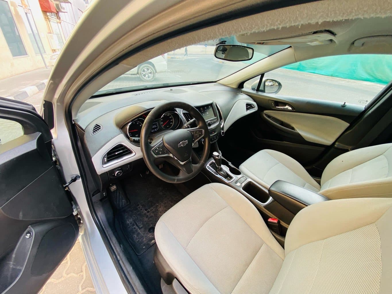 Chevrolet Cruze photo 9