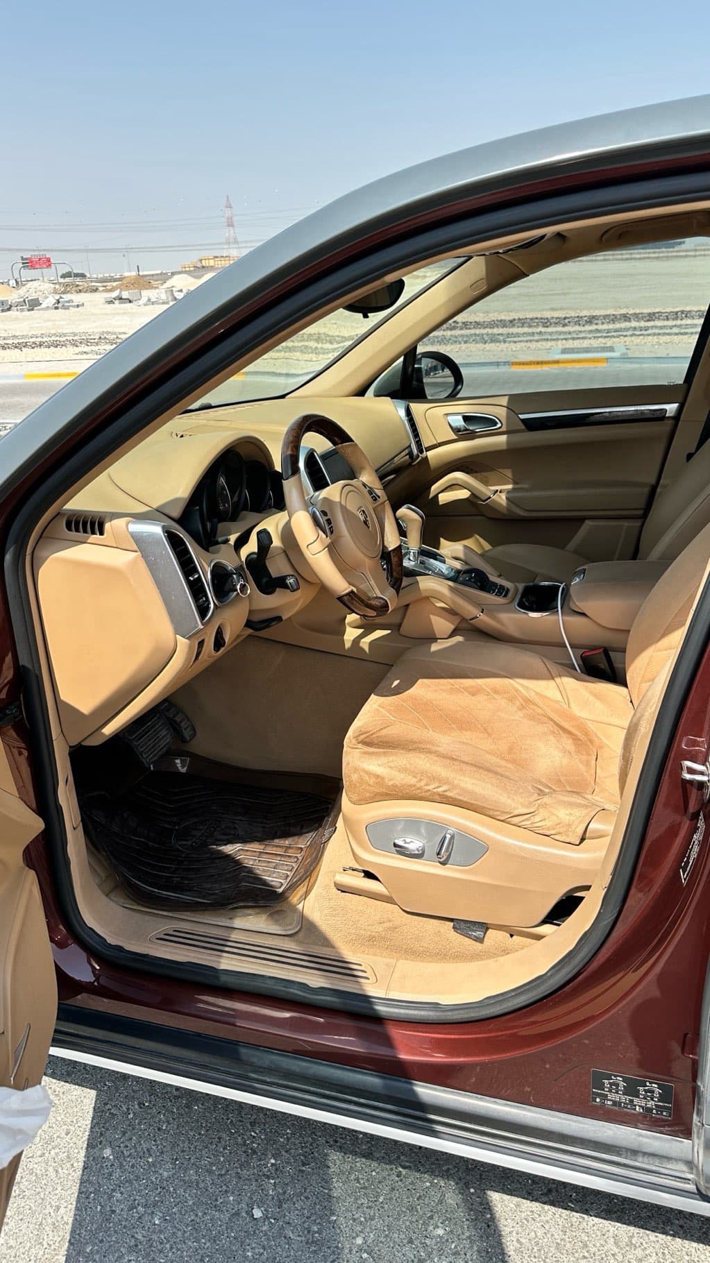 Porsche Cayenne photo 2