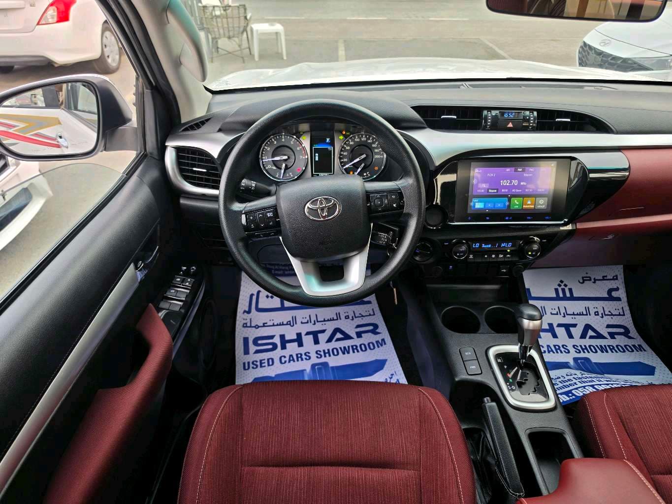Toyota HiLux photo 6